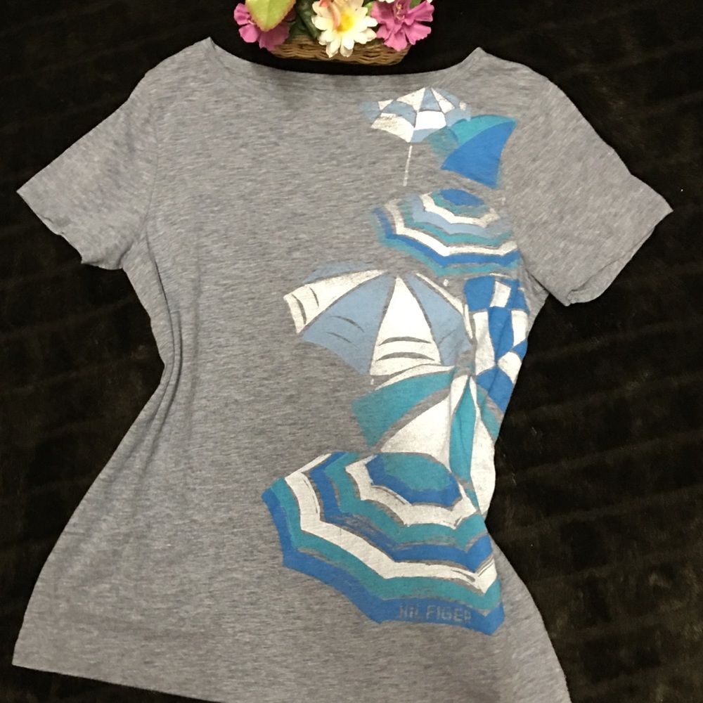 Tommy Hilfiger Gray Umbrella Graphic Shirt